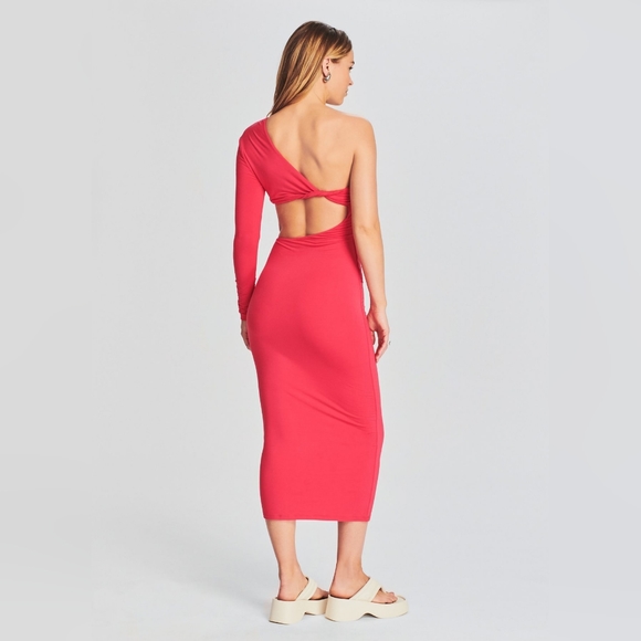 7. NWT SER.O.YA IVANA ONE SLEEVE MIDI DRESS IN CORAL - Picture 2 of 6